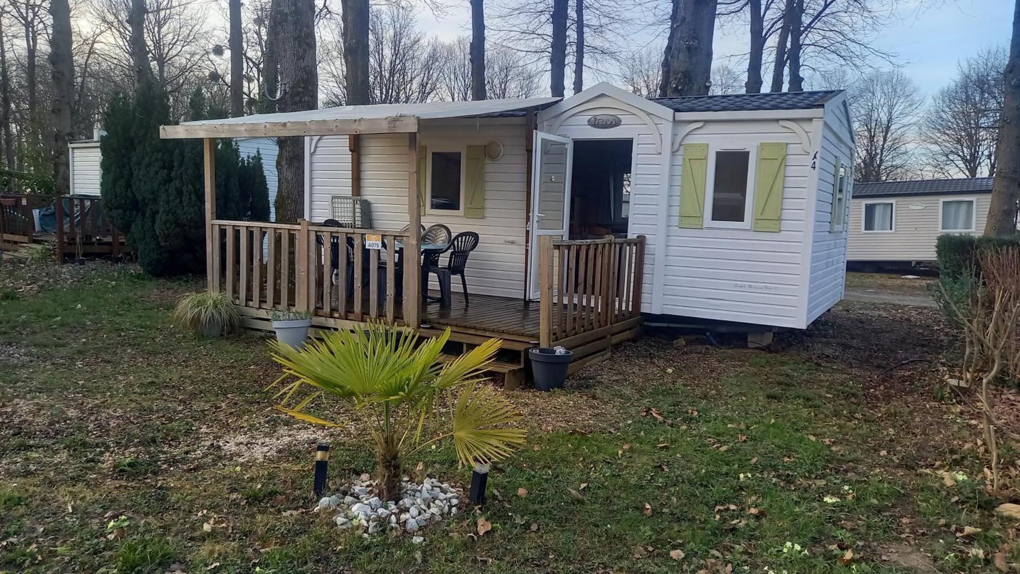 Location Mobil-Home Le Parc Des Roches Saint-Cheron Exterior photo